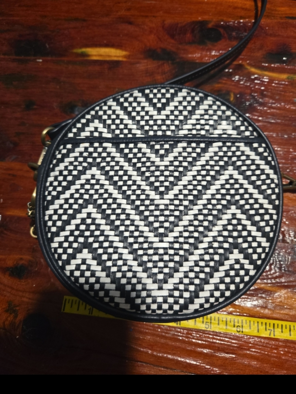 Michael Kors Canteen Crossbody - Picture 4 of 6